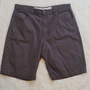 PD&C Men's Dark Taupe Shorts, Size 36